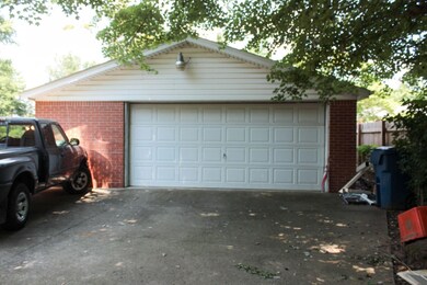 8310 Delido Rd, Louisville, KY 40219 - photo 5