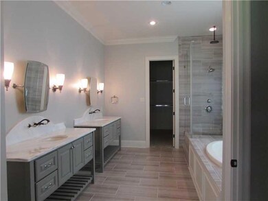 Master Bath/Spa.