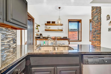 606 S 9th St MLS_9