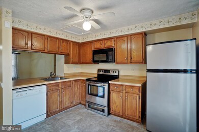 941 N Angel Valley Ct, Edgewood, MD 21040 - photo 6