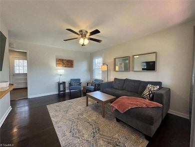 2115 Maple St, Greensboro, NC 27405 - photo 3