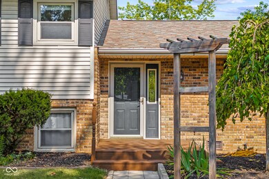 3736 W South Wood Lake Dr, Columbus, IN 47201 - photo 4