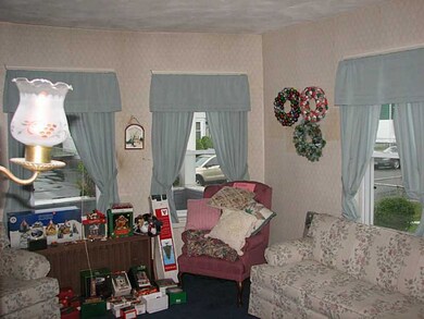 191 Bucklin St, Pawtucket, RI 02861 - photo 2