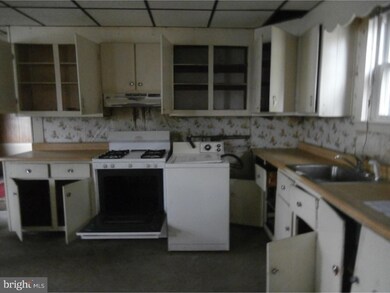 19 E Hancock St, Riverside, NJ 08075 - photo 5