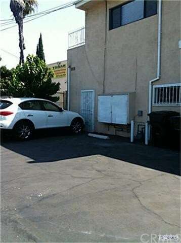 Parking for 2 Cars