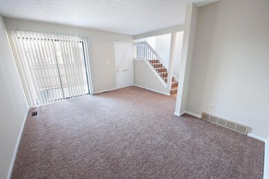 884 Westbury Ln S unit 1D, Columbus, OH 43228 - photo 3