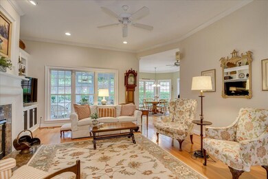 4 Living Room