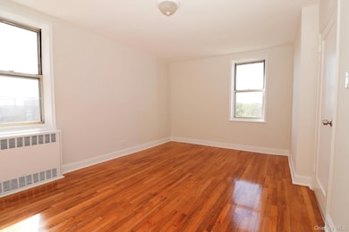 Netherland Gardens Cooperative unit 6A, Bronx, NY 10471 - photo 4