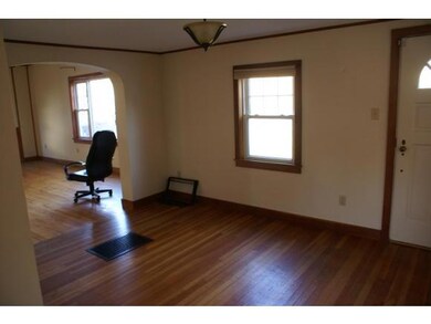 724 Hanover St, Claremont, NH 03743 - photo 5