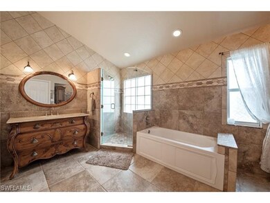 Master bath suite