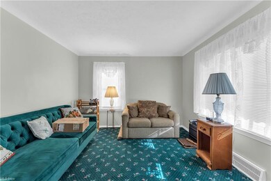 21005 Kenyon Dr, Maple Heights, OH 44137 - photo 3