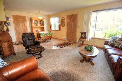 Living and Dining Area