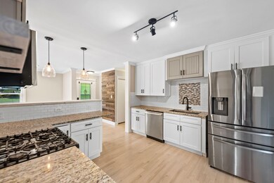 9176 W Springhill Dr, Saint John, IN 46373 - photo 5