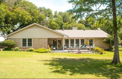 3715 Mission Ct, Granbury, TX 76049 - photo 5