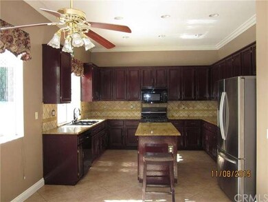 Beautiful Gourmet Kitchen!