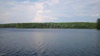 244 Fawn Lake Dr, Hawley, PA 18428 - photo 7