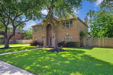 2310 Sarasota Dr, Friendswood, TX 77546 - photo 2