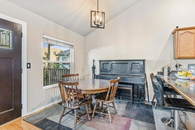 443 SW H St, Grants Pass, OR 97526 - photo 5