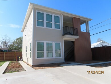 3210 Meyer St unit A, Houston, TX 77087 - photo 2