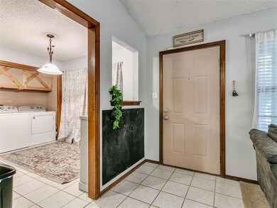 720 Peregrine Dr, Norman, OK 73072 - photo 3