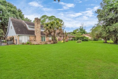 6014 Lawn Ln, Houston, TX 77088 - photo 4