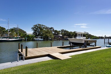 37- 10 Azalea Dr