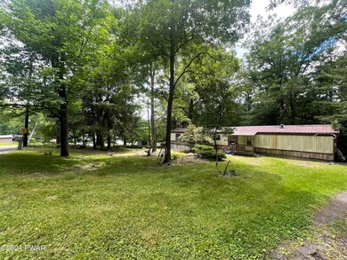 377 Ridge Ave, Hawley, PA 18428 - photo 4