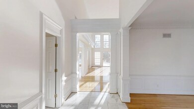 8509 Capo Ct, Vienna, VA 22182 - photo 5