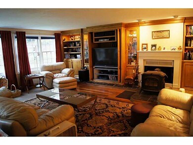 Den/Family/Great Room. Spacious Family Room with B