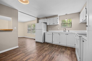 1099 Boston Terrace, Fort White, FL 32038 - photo 6