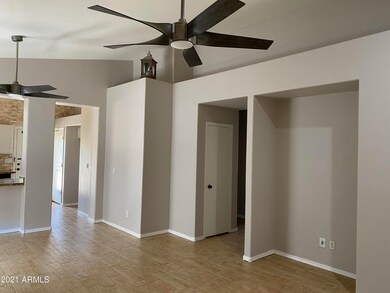 25222 N 40th Ln, Phoenix, AZ 85083 - photo 6