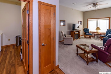 320 1st St NE unit 103, Mason City, IA 50401 - photo 4