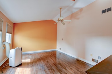 816 Topsail Ln, Secaucus, NJ 07094 - photo 6