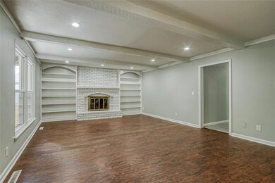 10441 Oakmont St, Lenexa, KS 66215 - photo 4