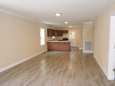 403 Maple St, Manchester, TN 37355 - photo 3