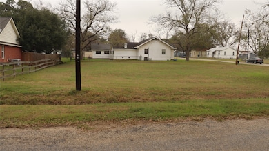 TBD Malleck St, Columbus, TX 78934 - photo 3