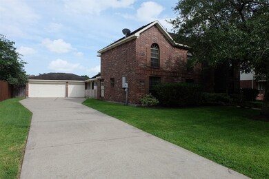 2403 Sarasota Dr, Friendswood, TX 77546 - photo 2