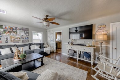 2253 California St, Redding, CA 96001 - photo 3