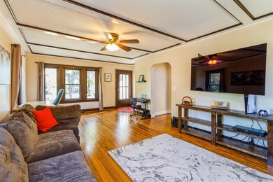 3701 Kingman Blvd, Des Moines, IA 50311 - photo 4