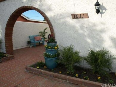 Courtyard Entrance - 1031 E. Gladwick St. Carson, 