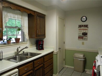 1505 Jean St, Springdale, AR 72762 - photo 5