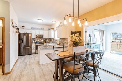 1504 Cedar Dr, Adel, IA 50003 - photo 4