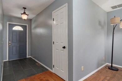 510 S Walnut St-5