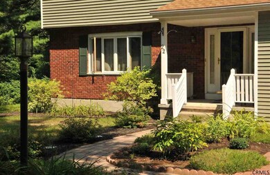 22 Kaatskill Way, Ballston Spa, NY 12020 - photo 2