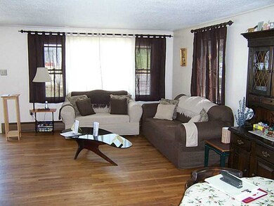Living Room. Spacious living room, with hardwood f