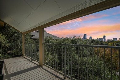 1910 Robbins Place unit 301, Austin, TX 78705 - photo 2