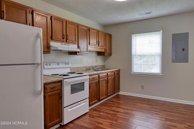 2322 Indian Dr unit A-8, Jacksonville, NC 28546 - photo 2