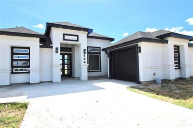 129 Irvine Ave, Alamo, TX 78516 - photo 2