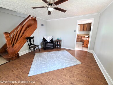 762 E Drinker St, Dunmore, PA 18512 - photo 4