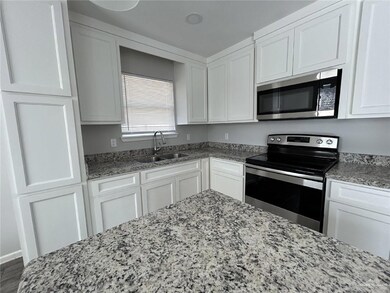 2009 Stardust Ln unit 4, Edinburg, TX 78541 - photo 5